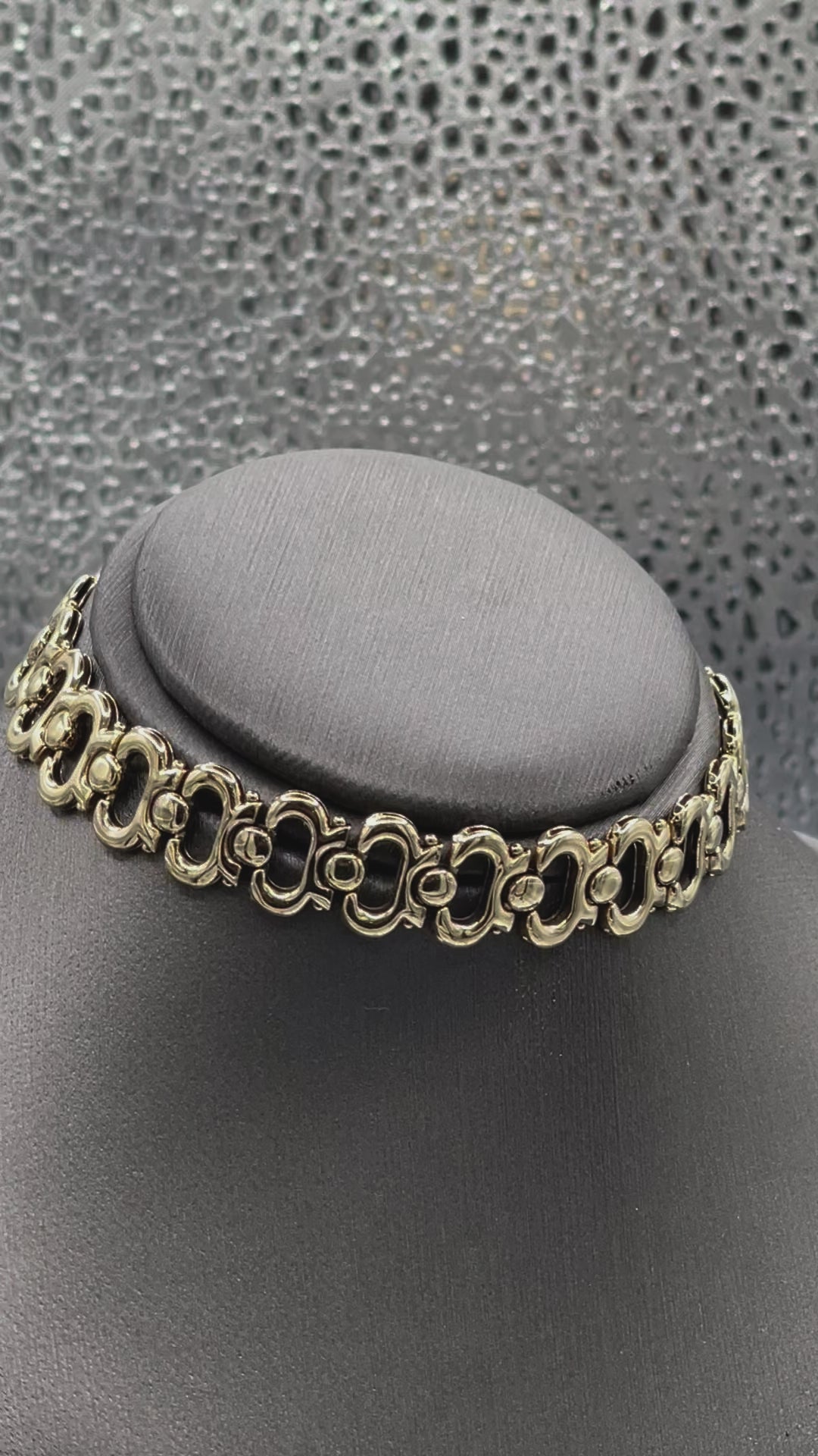 Movie of A Fancy Ladies Italian 14 Karat Yellow Gold Oval Custom Link Bracelet