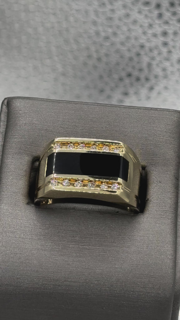 Movie of Gents 14 Karat Yellow Gold Diamond & Black Onyx Ring