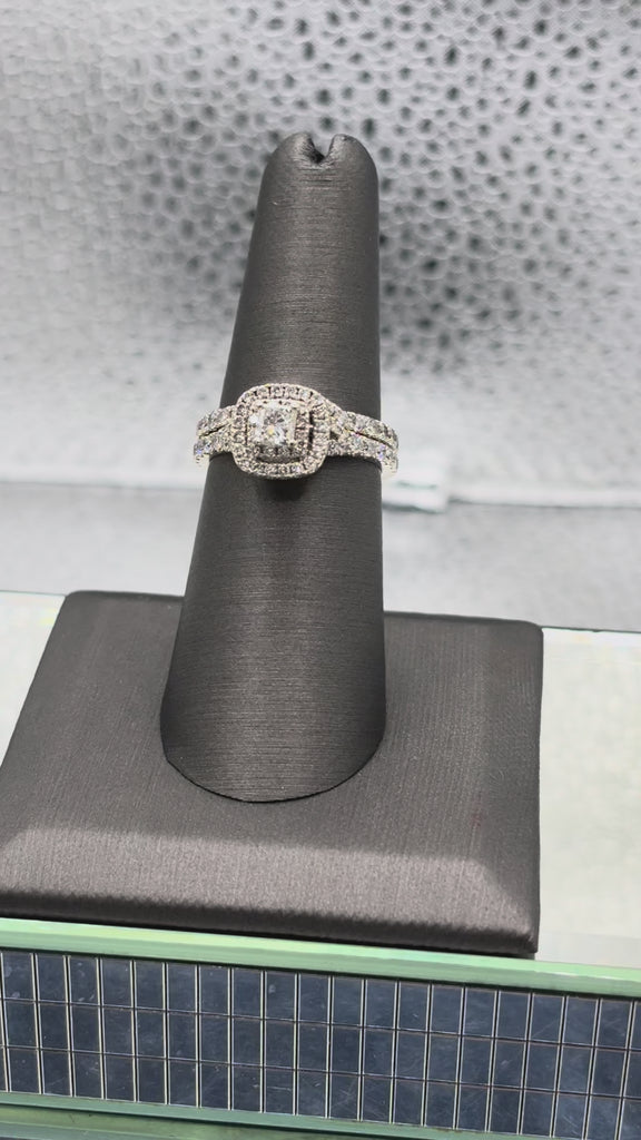 Vintage Neil Lane 14 Karat White Gold Diamond Wedding Set