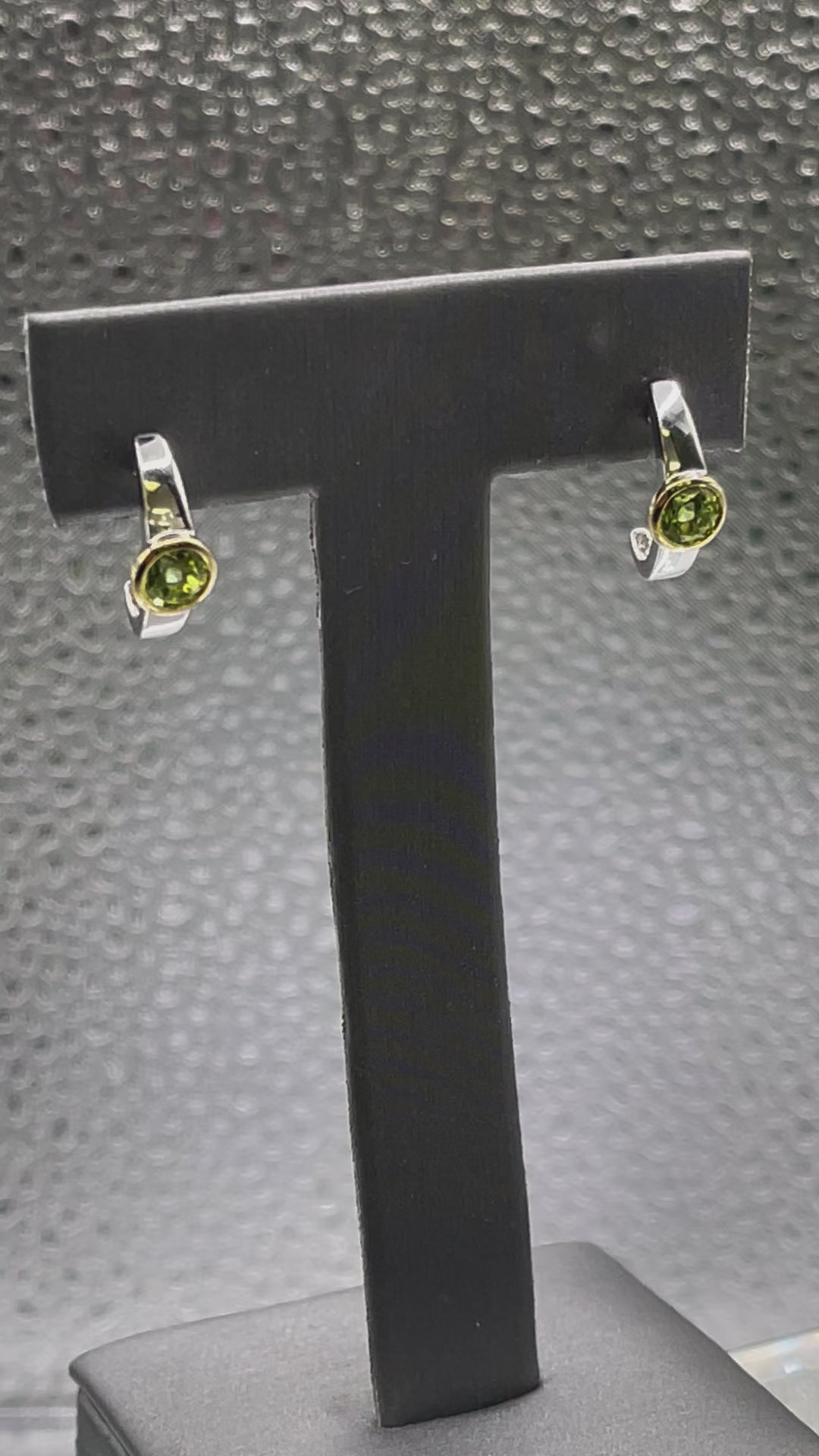 Ladies 14 Karat White Gold and Peridot Post Earrings
