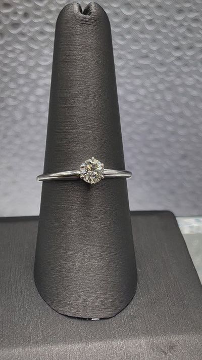 Ladies Elegant 14 Karat White Gold Diamond Solitaire Engagement Ring