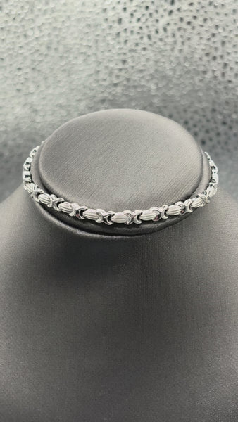 10 Karat White Gold ladies XO Love Link Bracelet