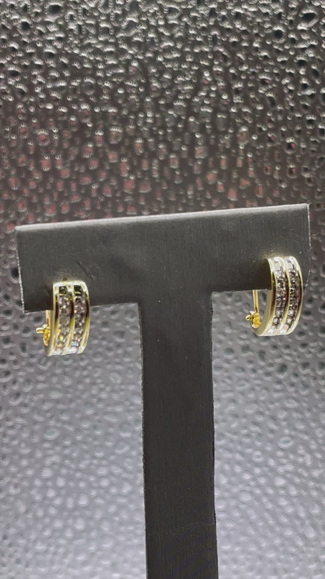 Ladies 14 Karat Solid Yellow Gold Diamond Post Earrings
