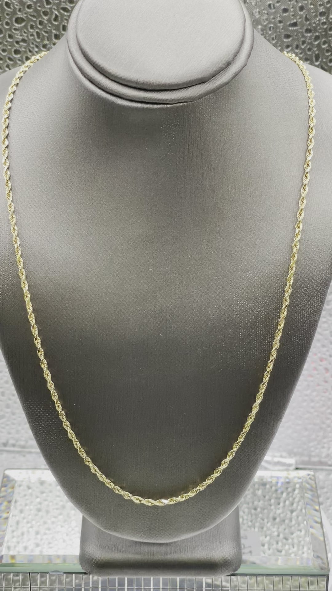 Movie of 14 Karat Yellow Gold Solid Diamond Cut Rope Chain
