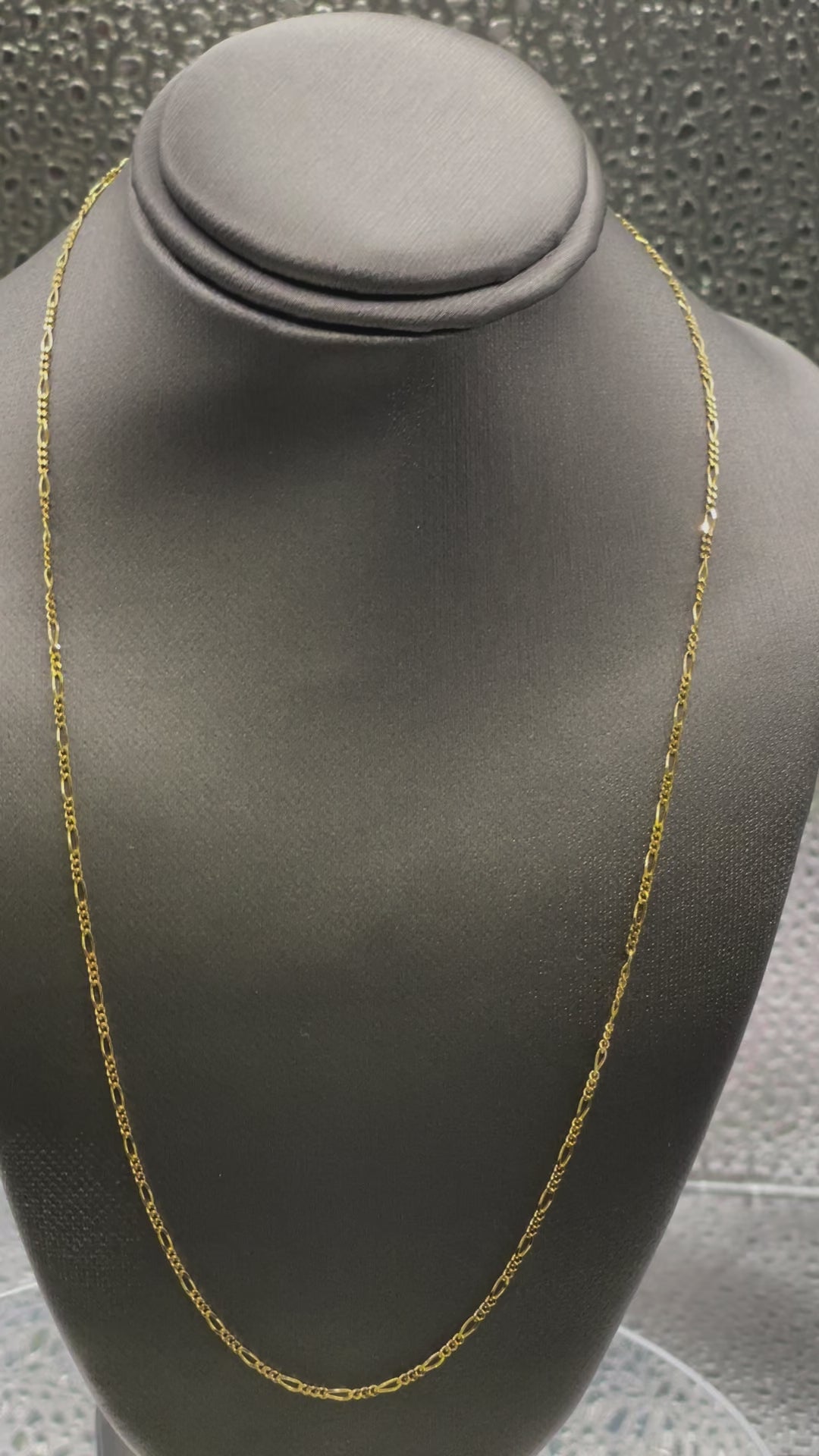 10 Karat Yellow Gold Beveled Figaro Link Chain