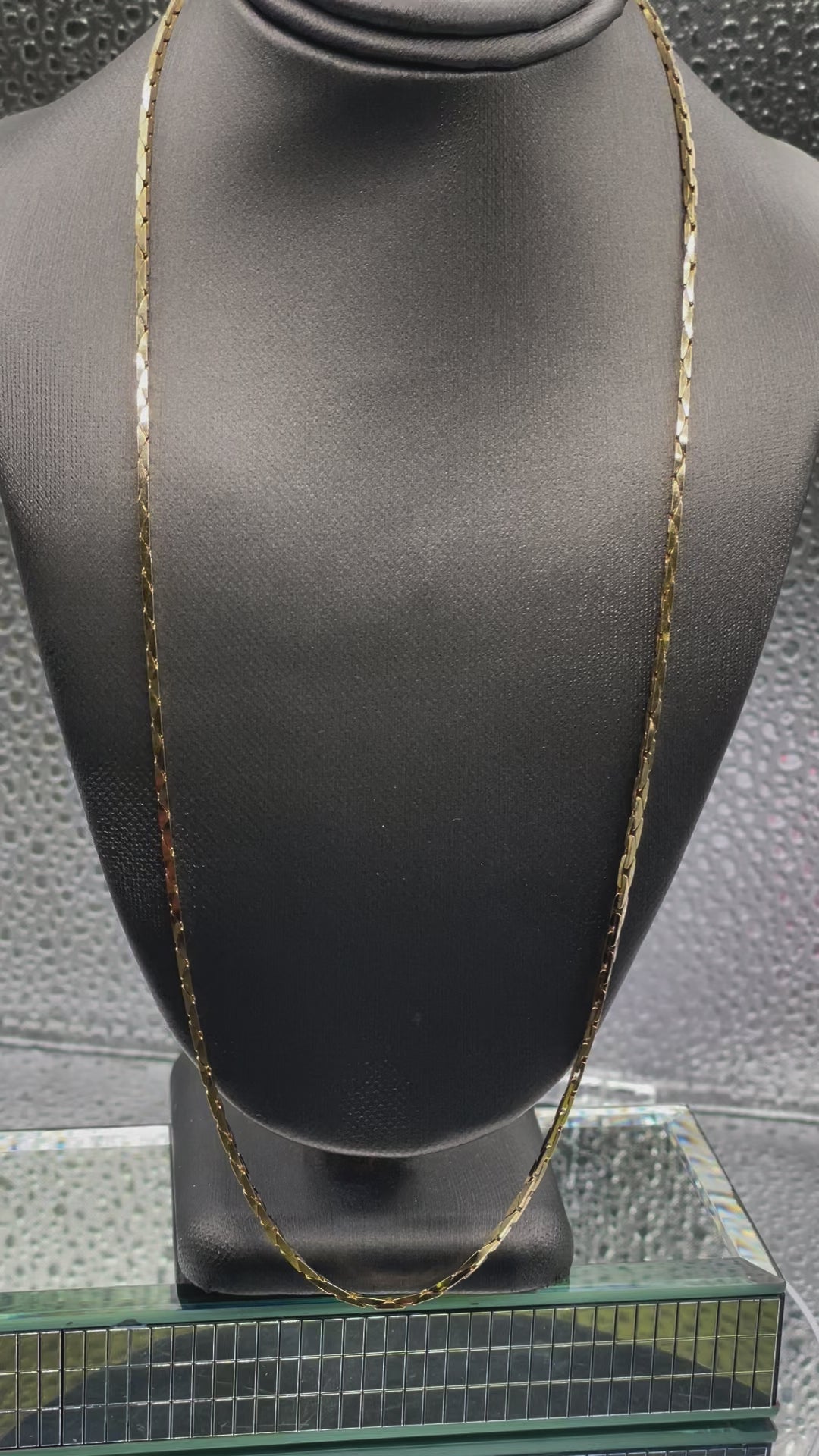 Ladies/Gents 14 Karat Yellow Gold Cobra Link Chain