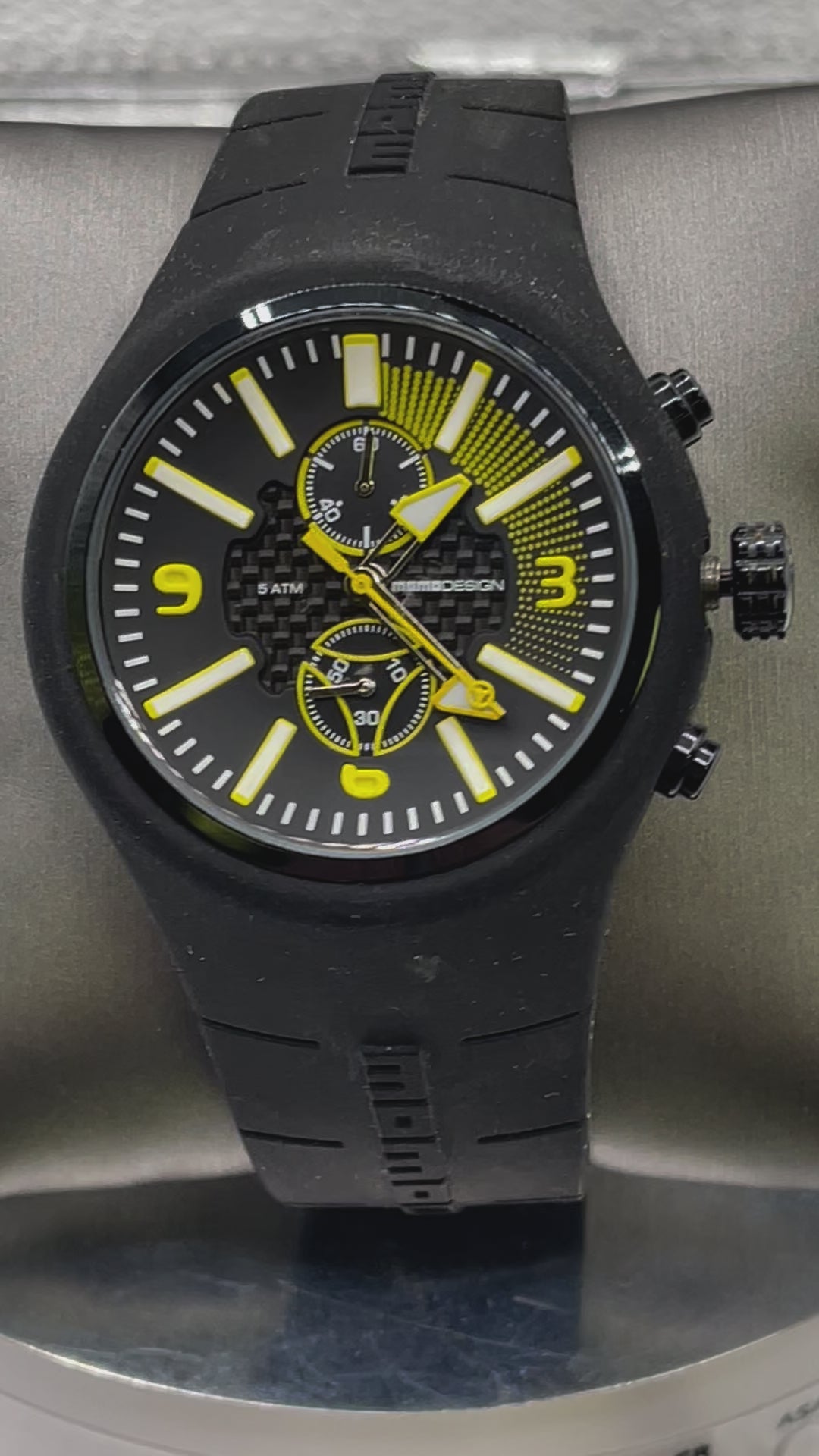 Movie of Men’s MOMO DESIGN CHRONOGRAPH WATCH