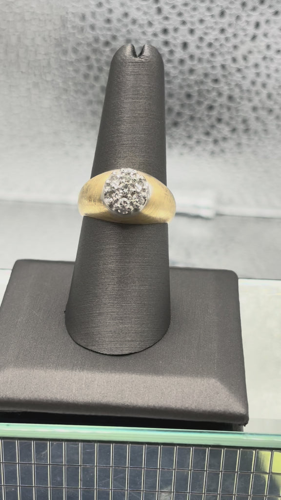 Movie of Ladies / Gents 14 Karat Yellow Gold Diamond Cluster Ring