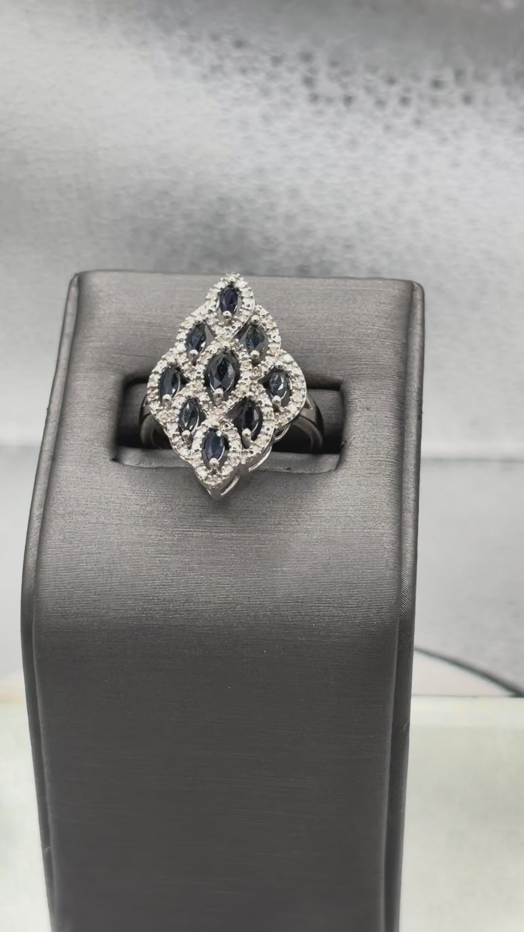 14 Karat White Gold Ladies 1.00ct Sapphire & Diamond