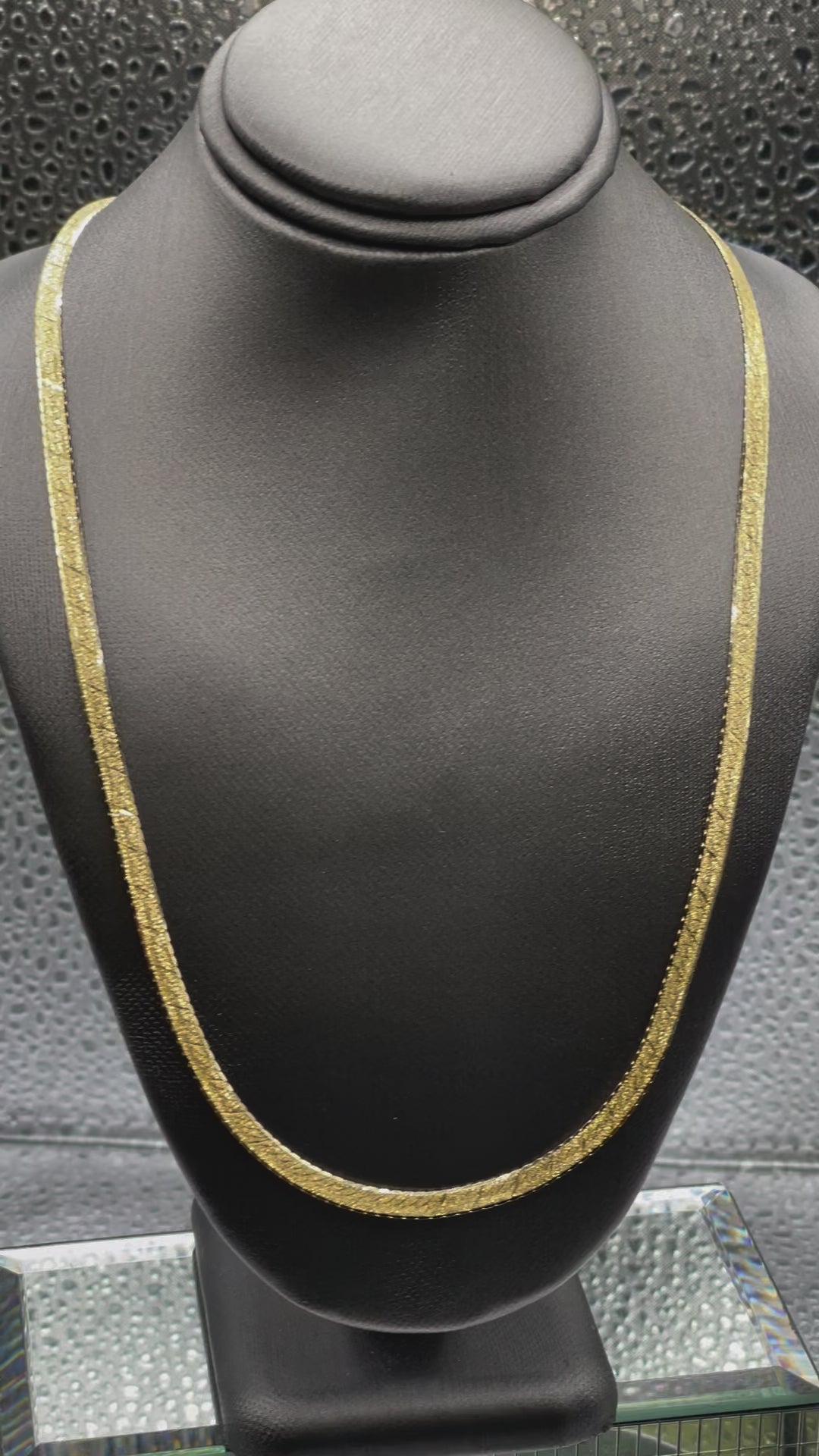 Movie of Ladies Imported 14 Karat Solid Yellow Gold Reversible Herringbone Chain