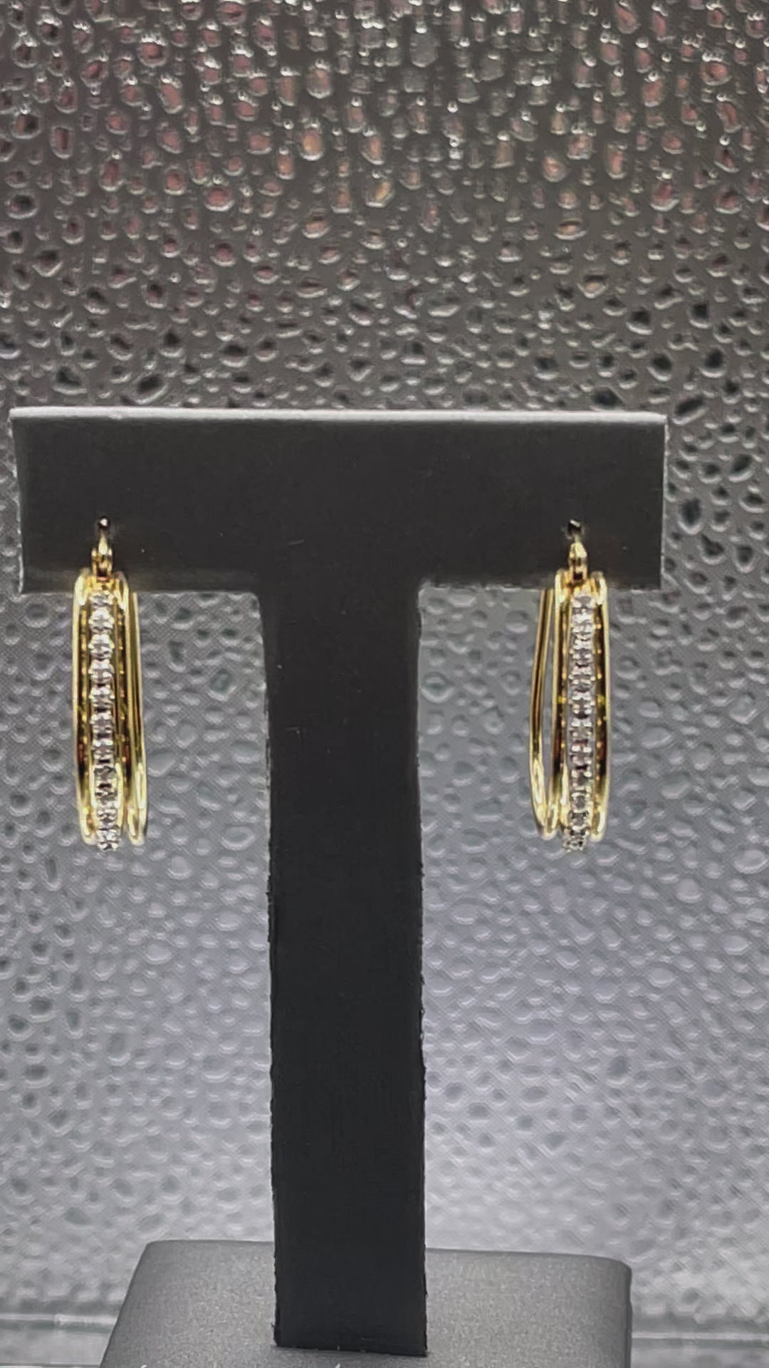 Ladies 14 Karat Solid Yellow Gold Diamond Earrings