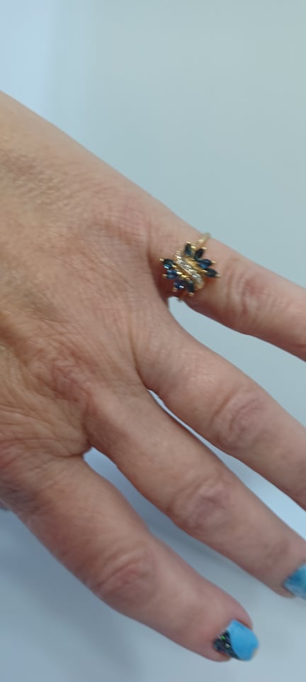 14 karat Yellow Gold Floral Butterfly Style Marquee Sapphire & Round Diamond Ring