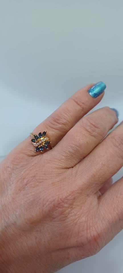 14 karat Yellow Gold Floral Butterfly Style Marquee Sapphire & Round Diamond Ring