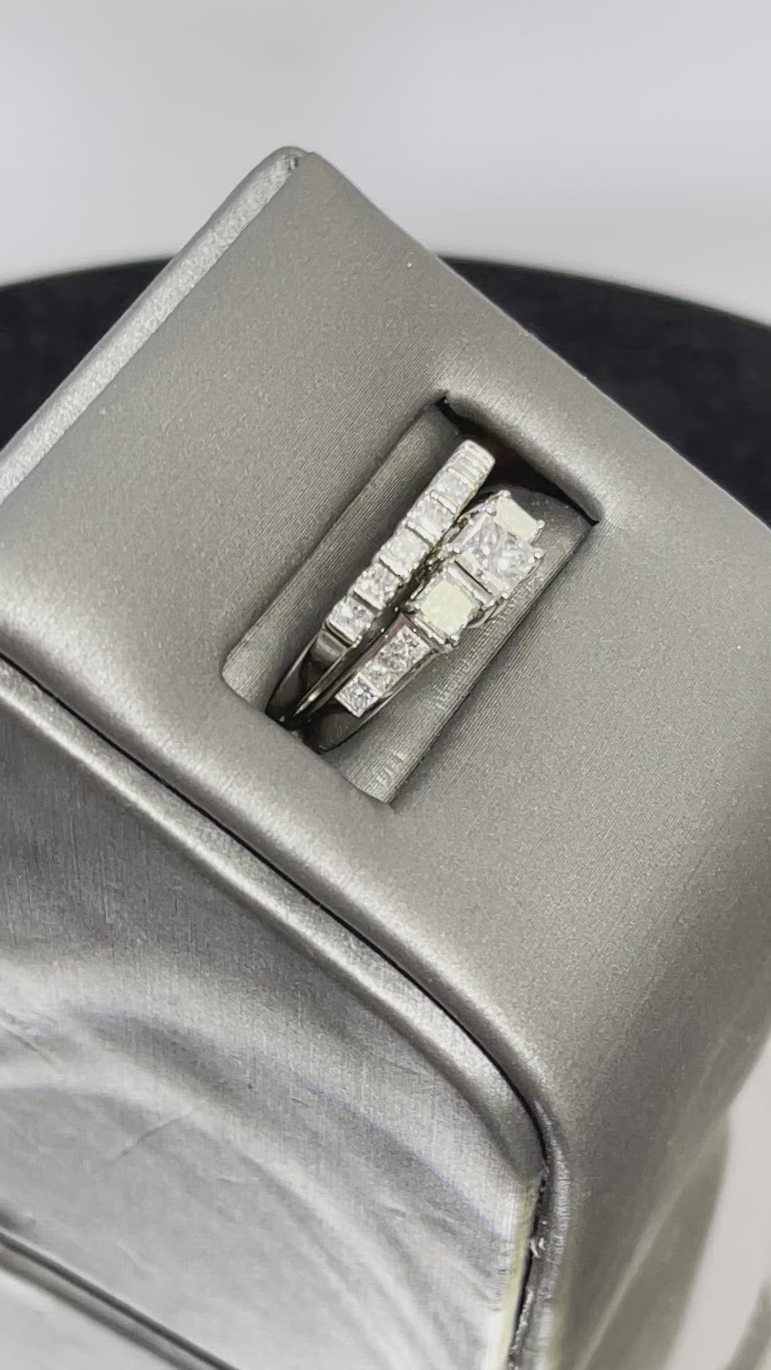 movie of 14 Karat White Gold Diamond Engagement Ring And Wedding Band Ring Wedding Set