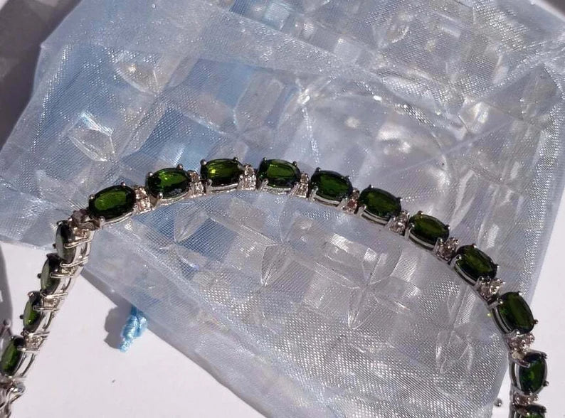 Sterling Silver .925 Oval Emerald & Cubic Zirconia Bracelet Gorgeous