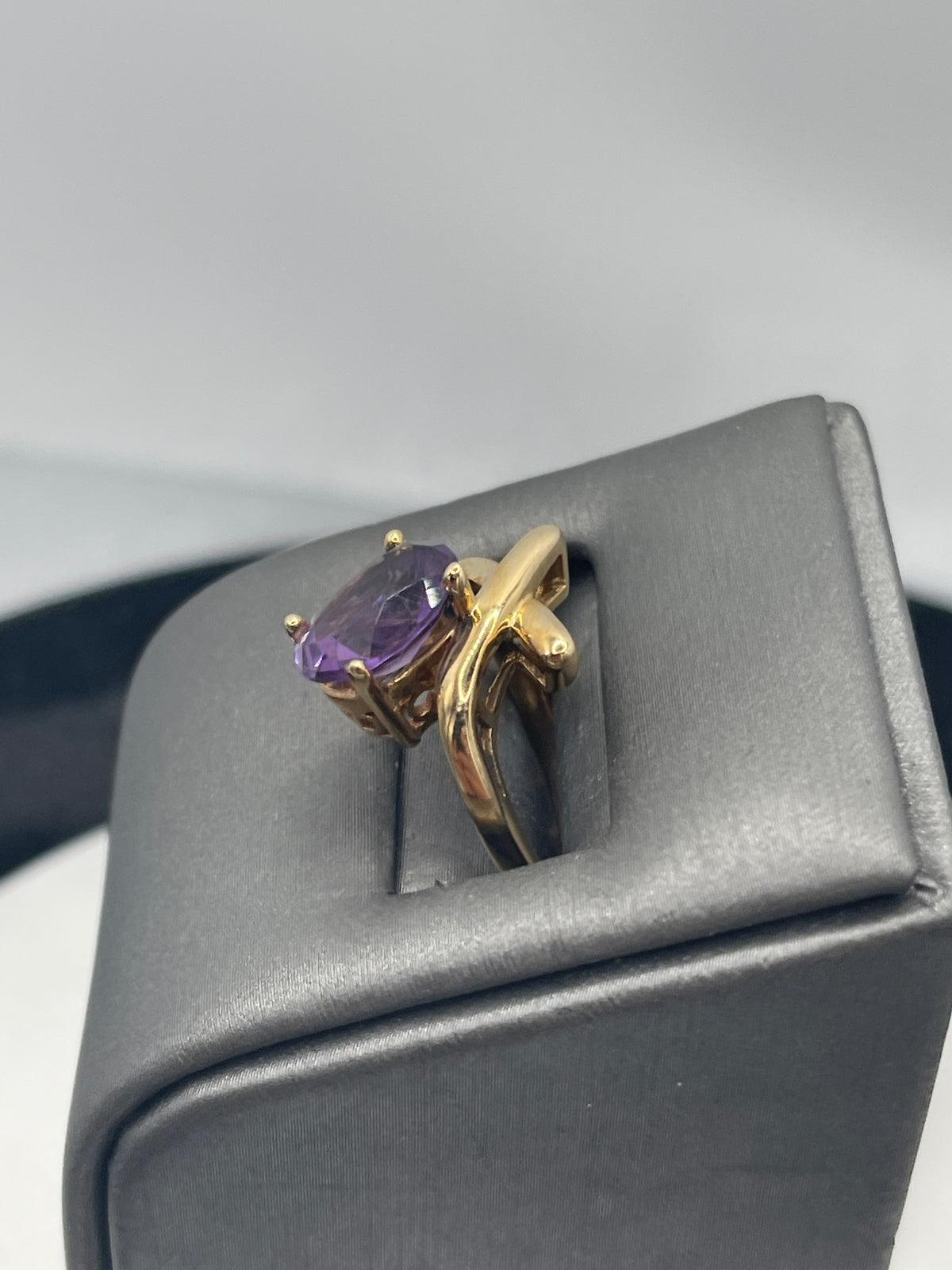10 Karat Yellow Gold, Amethyst And Diamond Freeform X O Ring - Philadelphia Gold & Silver Exchange