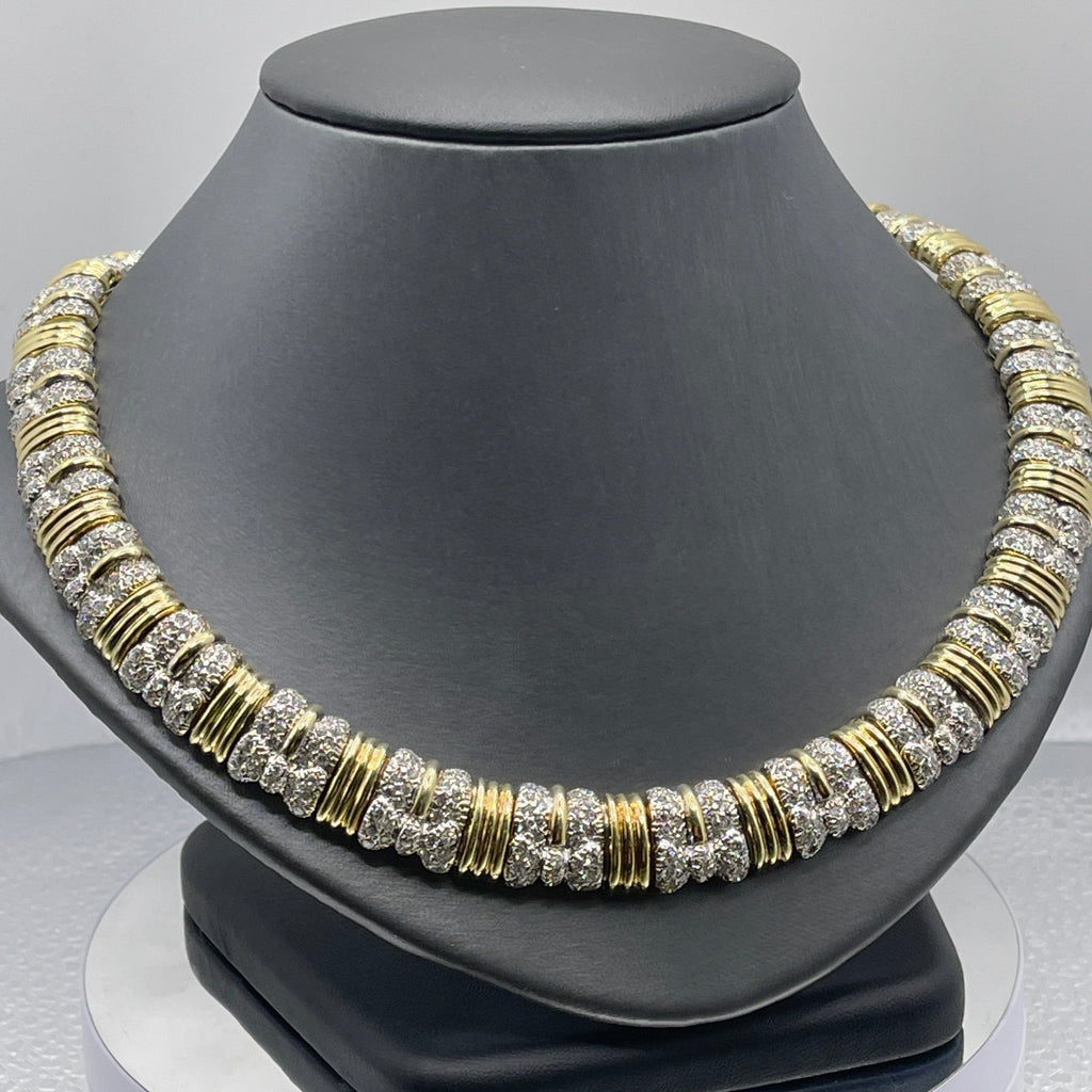Vintage 14 Karat Yellow Gold Diamond Necklace Round Brilliant Diamonds