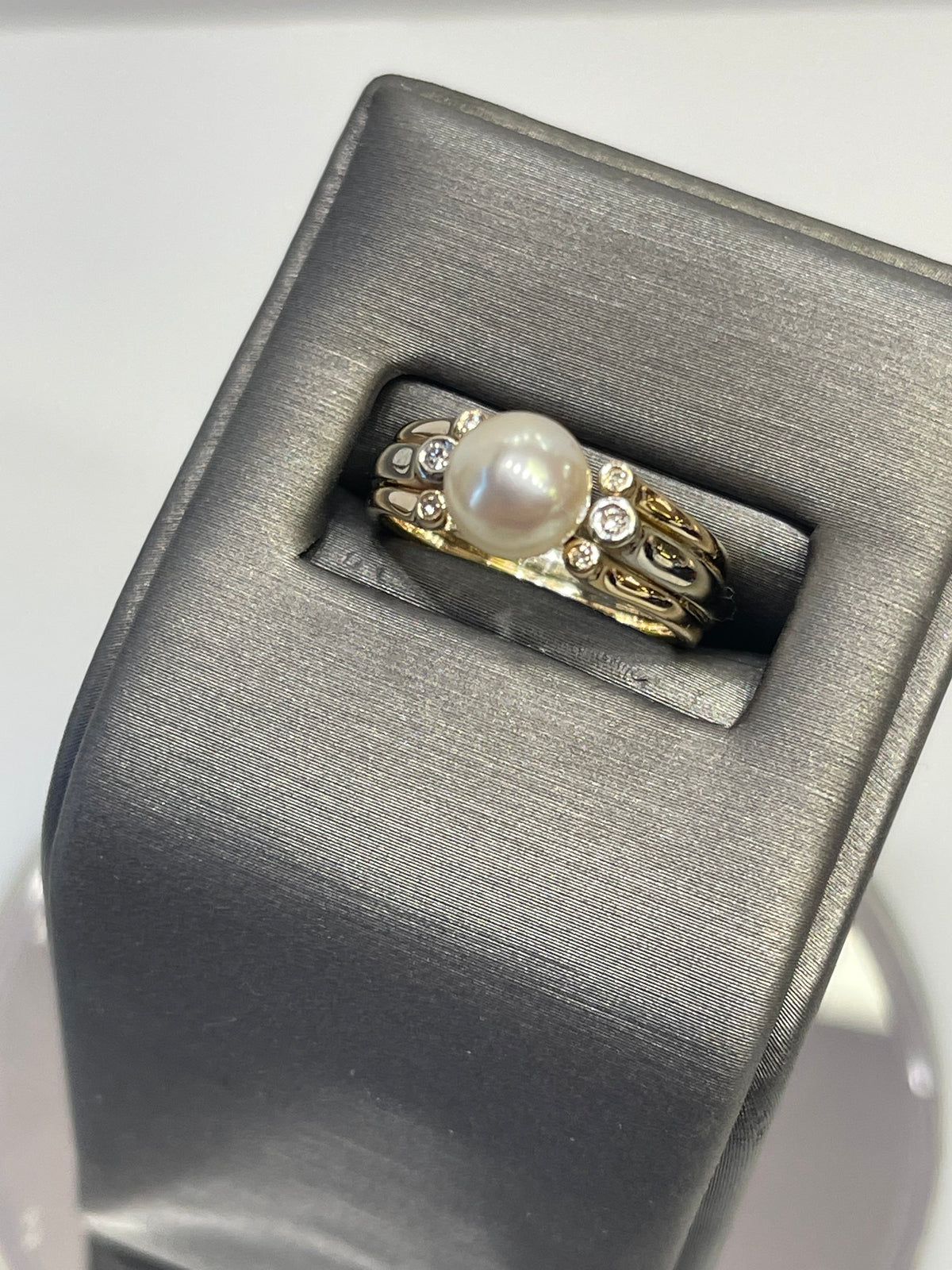 14 Karat Yellow And White Gold - Pearl And Diamond Ring - Philadelphia Gold & Silver Exchange