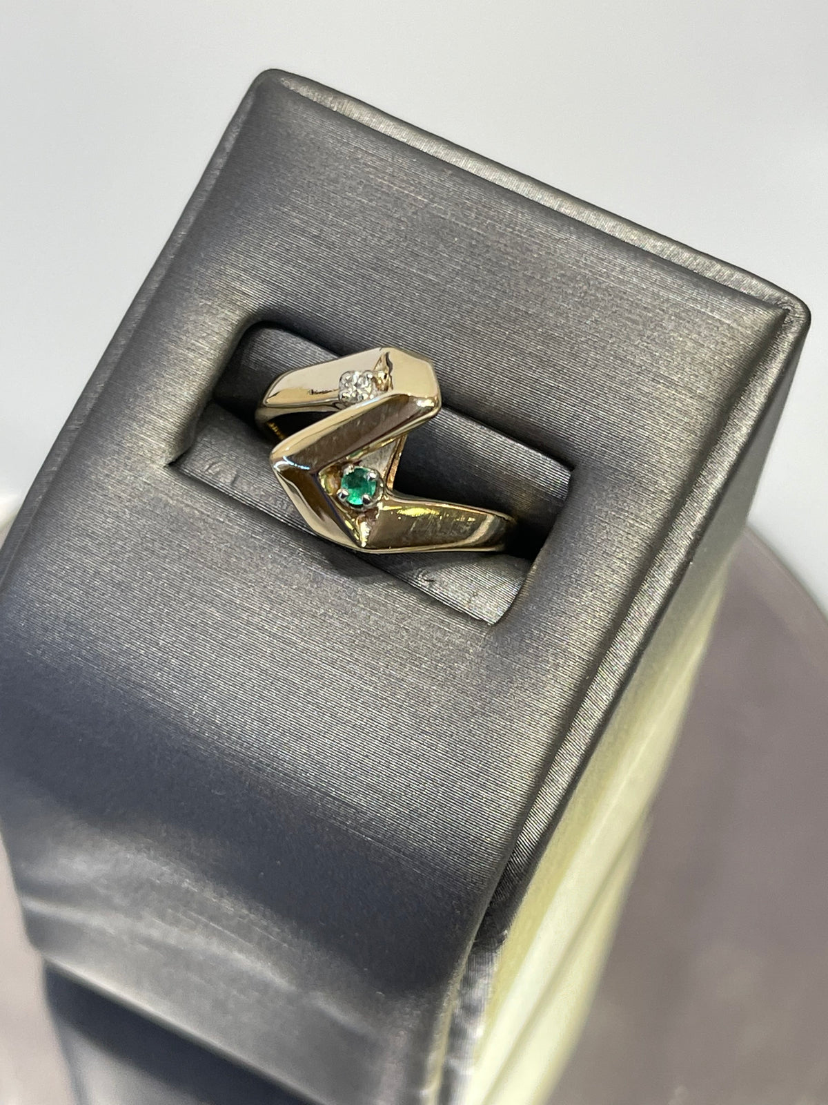 14 Karat Yellow Gold Geometric Diamond & Emerald Designed Ring - Philadelphia Gold & Silver Exchange