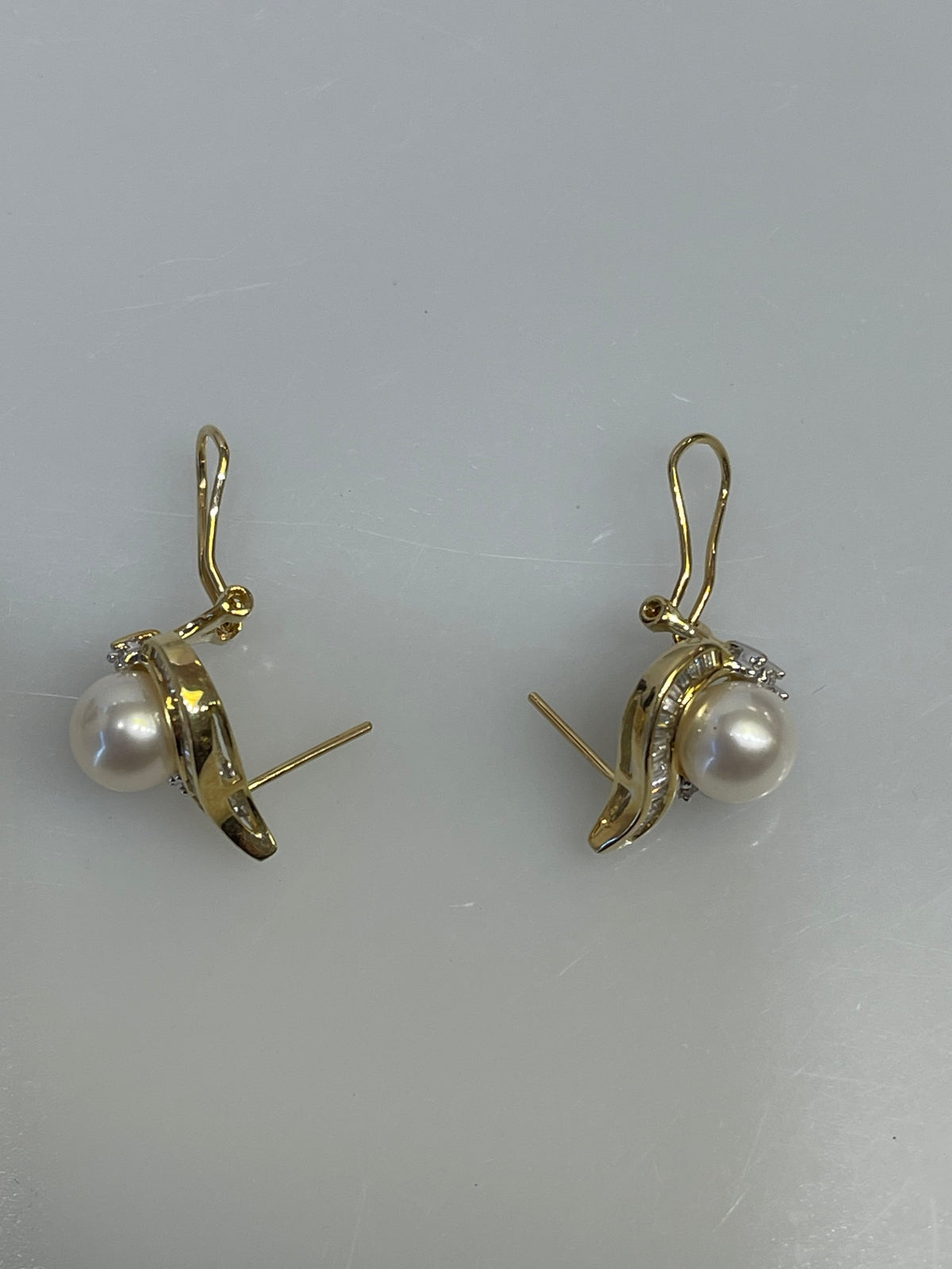 View six of Ladies 14 Karat Yellow Gold Diamond And Pearl Earrings