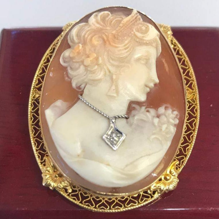 14 Karat Solid Yellow Gold Antique Victorian Handcrafted Cameo Lovely Face