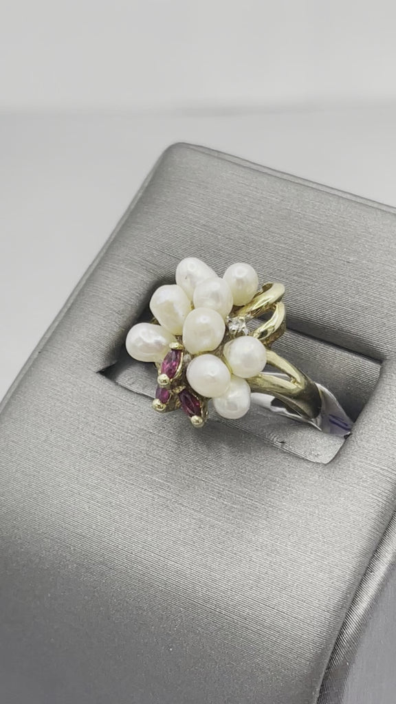 Movie of 10 KARAT YELLOW GOLD WITH FRESHWATER PEARL, RUBY & DIAMOND RING
