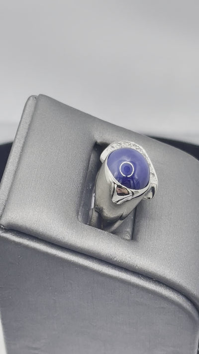 Men's Vintage 14 Karat White Gold Lindy Star Sapphire Cabochon Shape Sapphire With Diamonds Ring