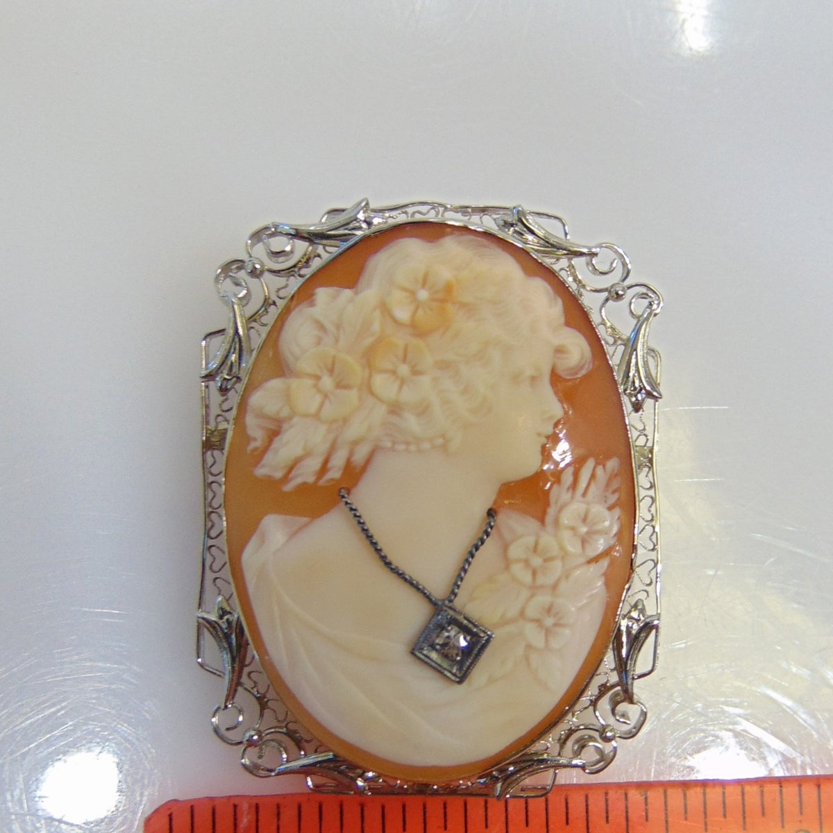 Vintage Fancy 14KT W/G Filigree Framed Cameo Pin Brooch or Pendant Beautiful Face - Philadelphia Gold & Silver Exchange