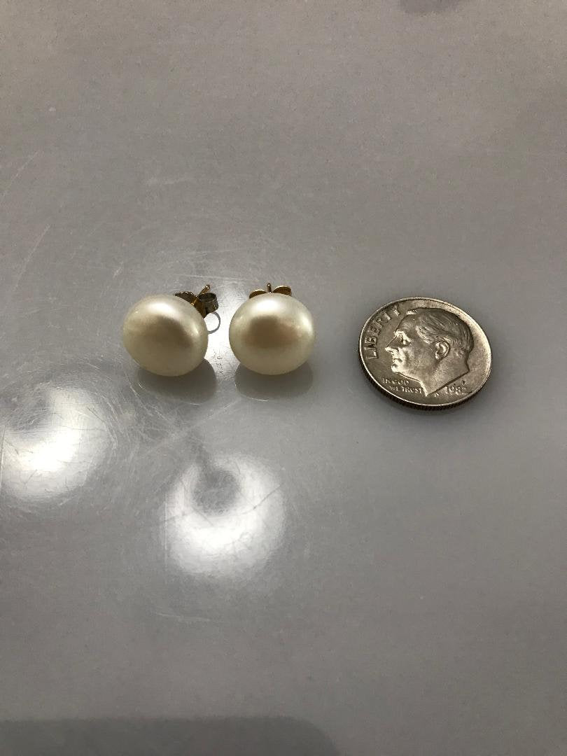 14 Karat Solid Yellow Gold Mobe Pearl Stud Earrings - Philadelphia Gold & Silver Exchange