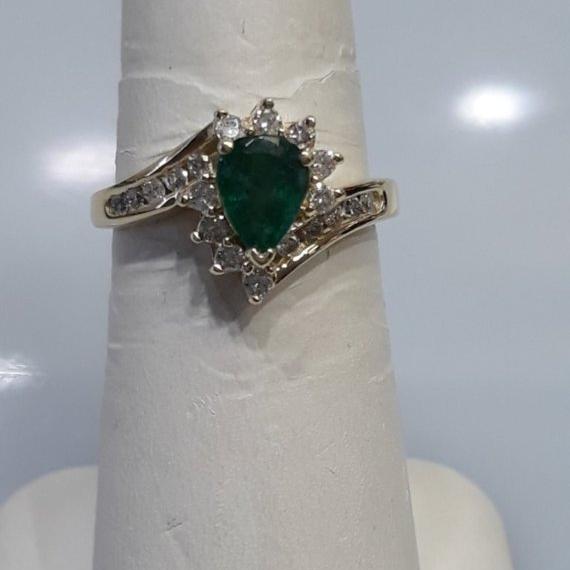 14KT Yellow Gold Pear Shaped Emerald Ring With Diamond Accents -  - Philadelphia Gold & Silver Exchange