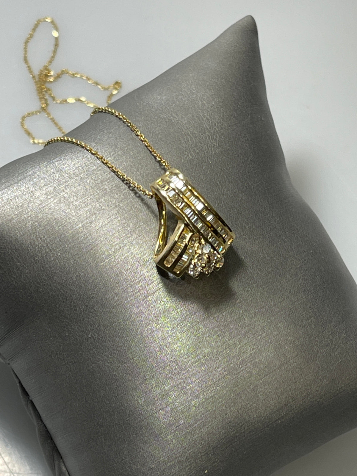14K YELLOW GOLD DIAMOND PENDANT - Philadelphia Gold & Silver Exchange