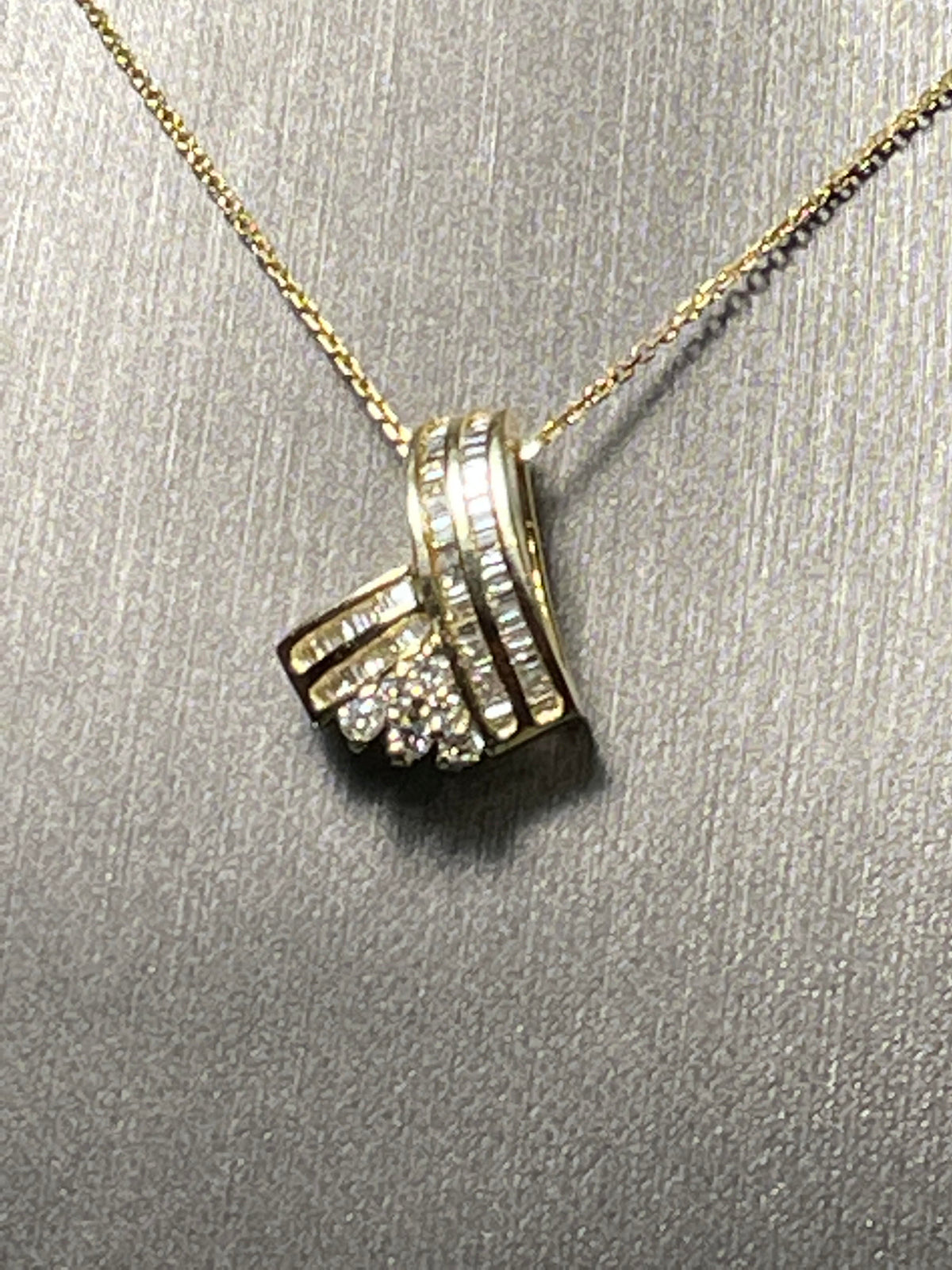 14K YELLOW GOLD DIAMOND PENDANT - Philadelphia Gold & Silver Exchange